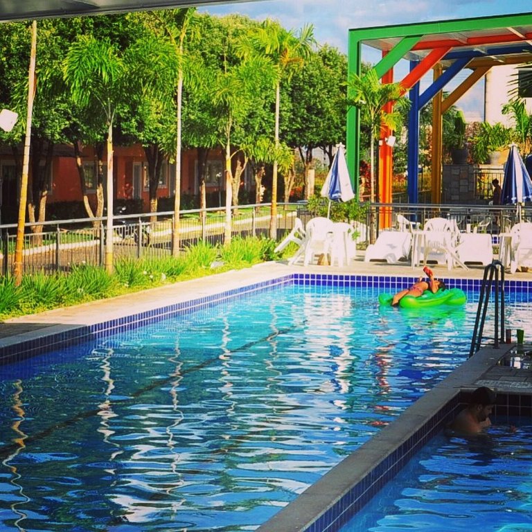 diRoma Fiori | Piscina e lazer garantido