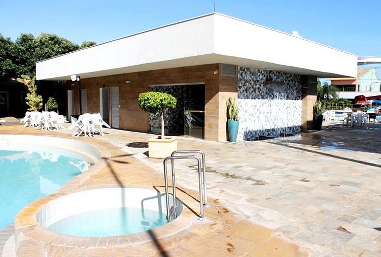 diRoma Fiori | Piscina e lazer garantido