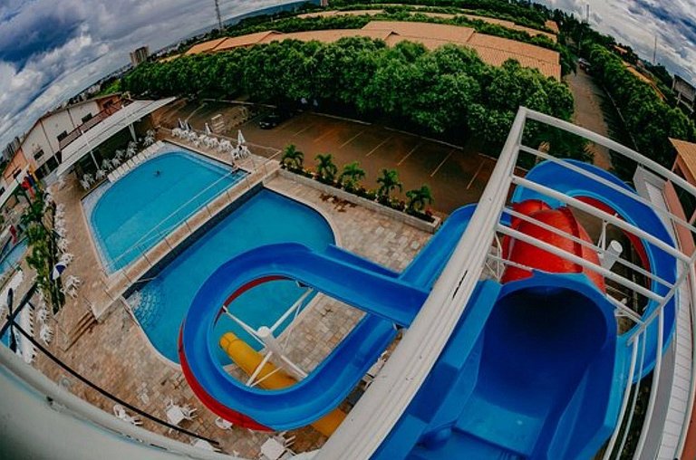 diRoma Fiori | Piscina e lazer garantido