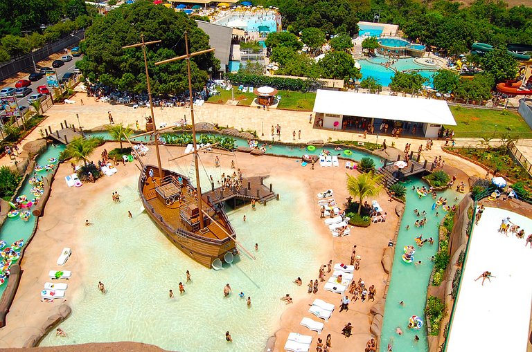 Piazza diRoma | Entrada Grátis Acqua Park | Piscinas + Confo