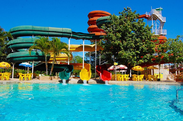 Piazza diRoma | Entrada Grátis Acqua Park | Piscinas + Confo