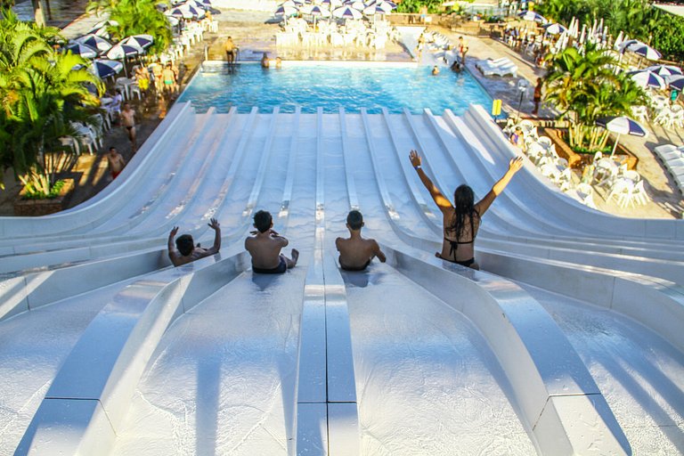 Piazza diRoma | Entrada Grátis Acqua Park | Piscinas + Confo