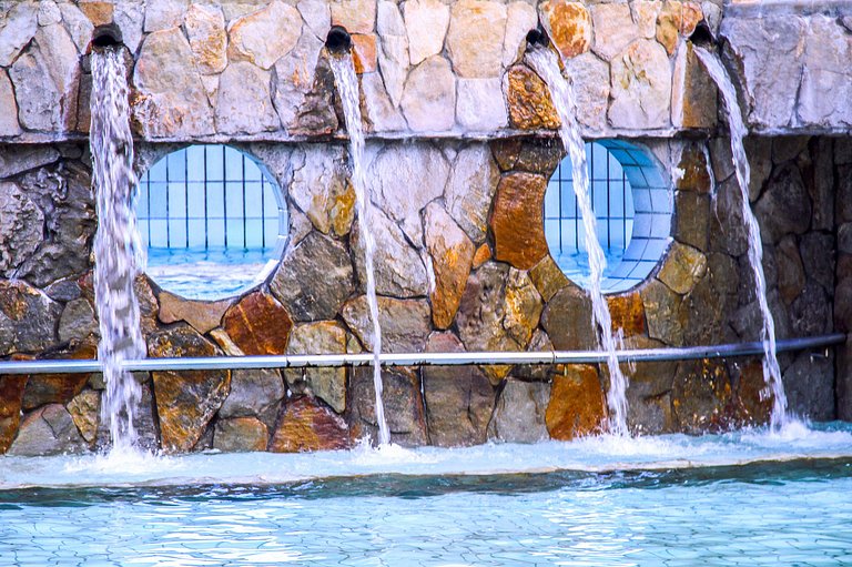Piazza diRoma | Entrada Grátis Acqua Park | Piscinas + Confo