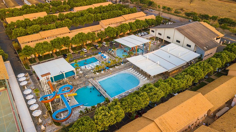 diRoma Fiori | Resort familiar | piscinas quentes e toboágua