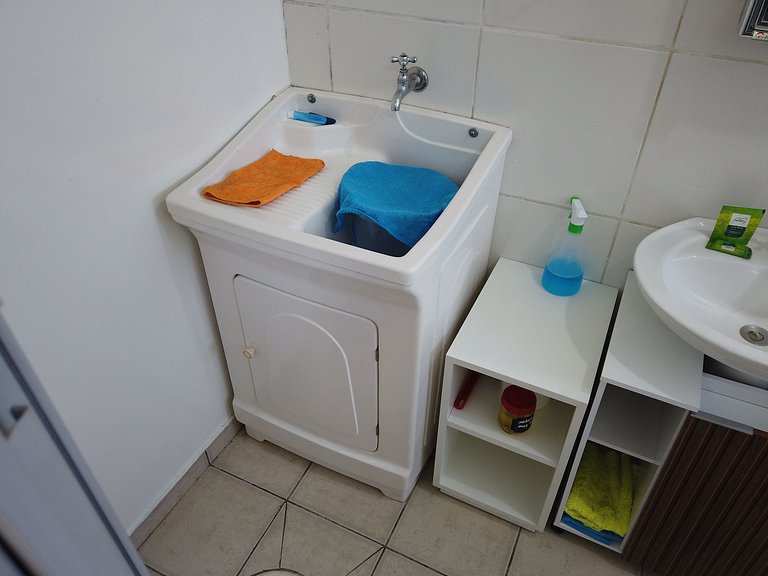 Central, ensolarado prático com garagem