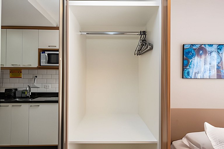 Apartamento 711 | All You Need - Curitiba, PR