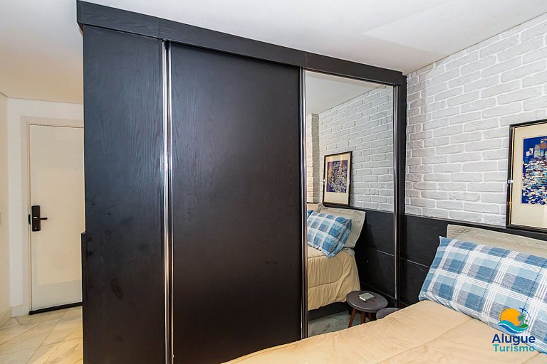 Seventh Avenue - 2811